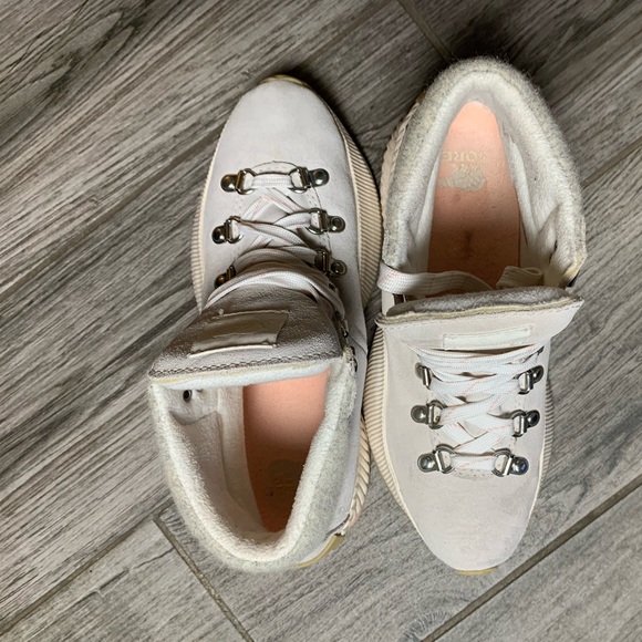 Sorel 🤍 Out N About‎ III Conquest Booties - Picture 4 of 7